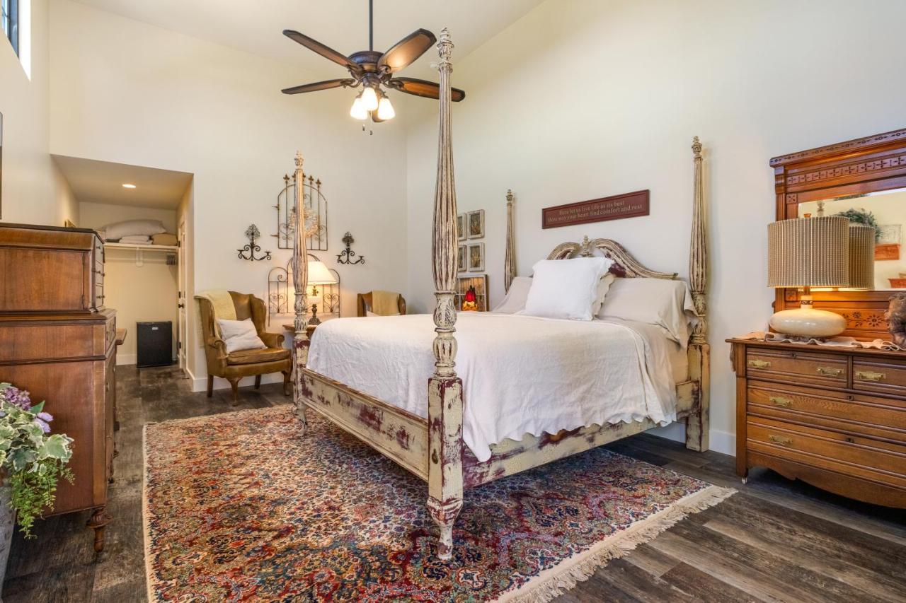 Inn At Sunset Mill Ranch Wimberley Exterior photo